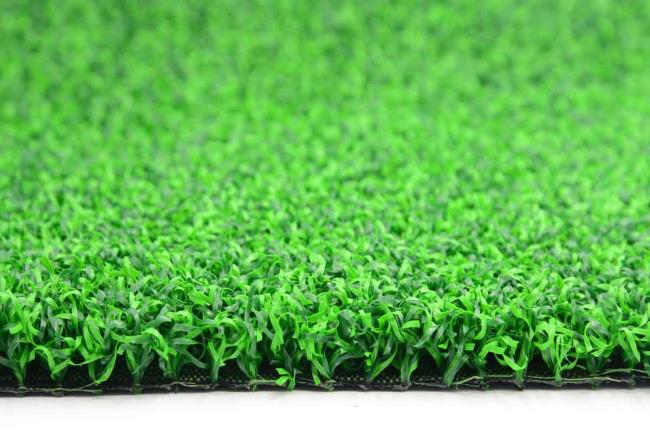 人造草坪的特點特性